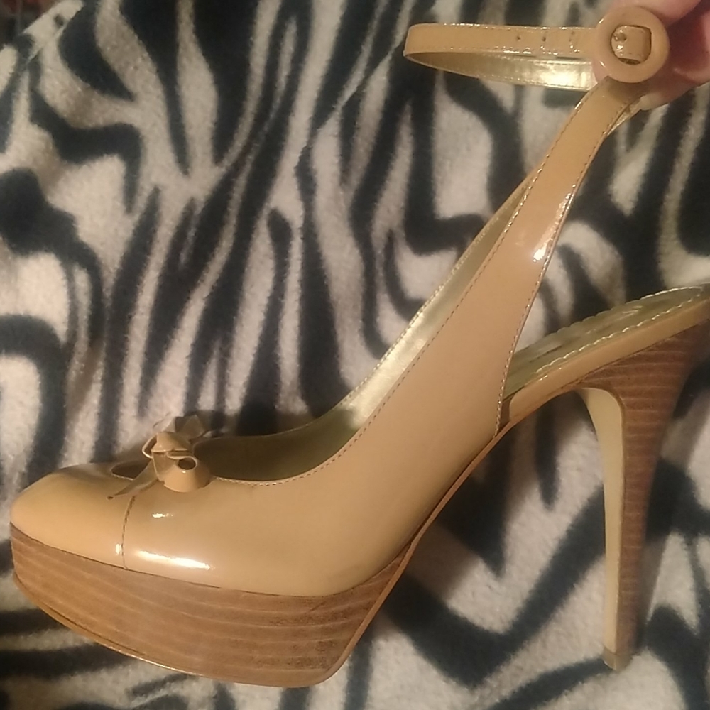 Nude Platform Pumps